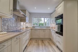 Kitchen- click for photo gallery